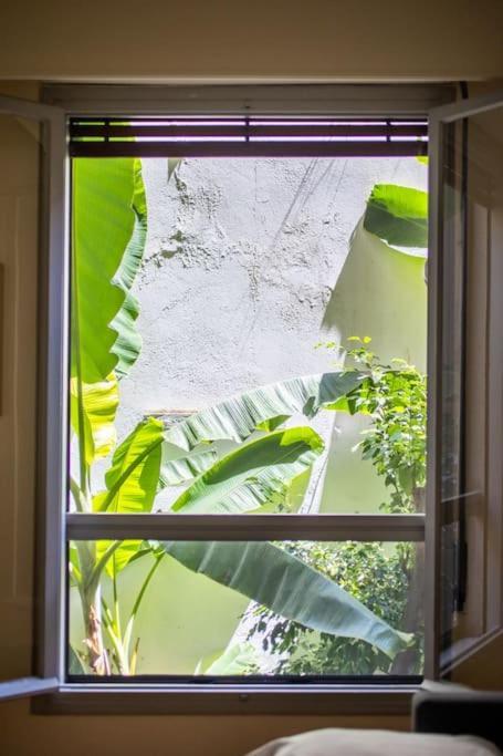 Tranquility Downtown Athens Apartment Exterior photo